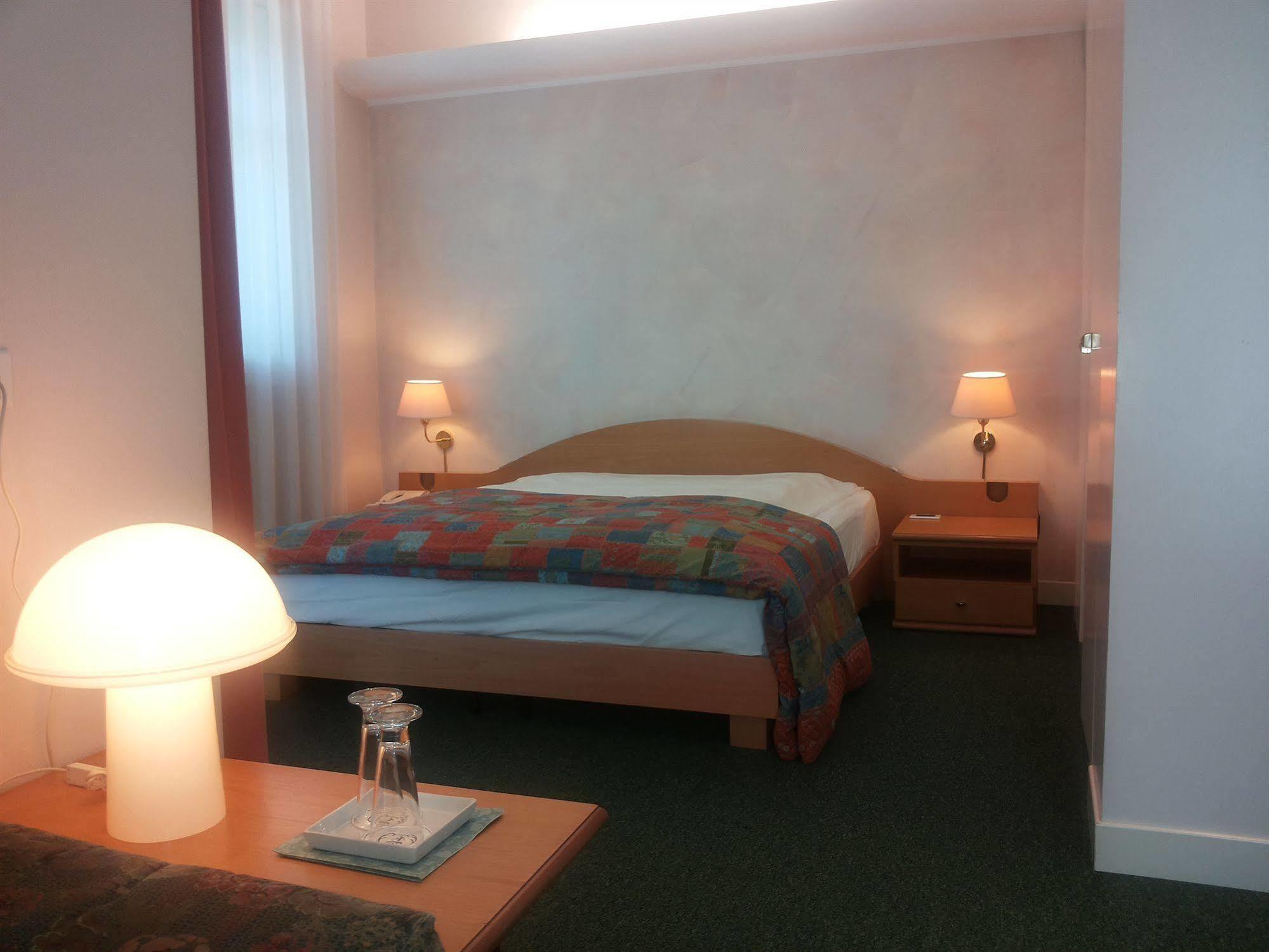 Hotel La Villa Gravedona Ngoại thất bức ảnh
